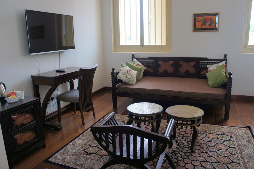 Heeren Palm Suites Malacca Δωμάτιο φωτογραφία