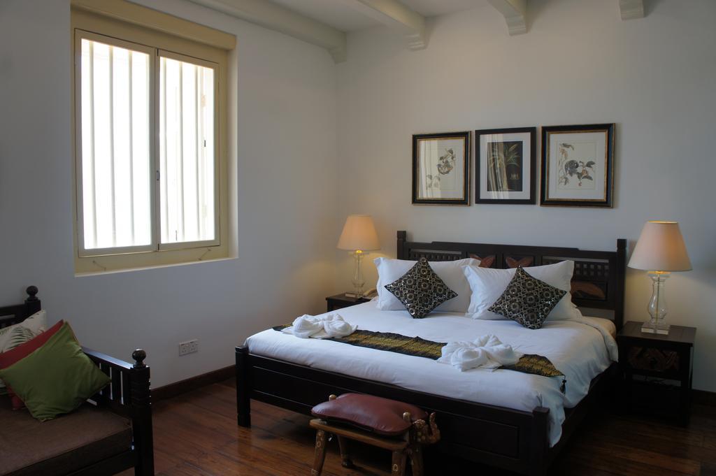 Heeren Palm Suites Malacca Δωμάτιο φωτογραφία