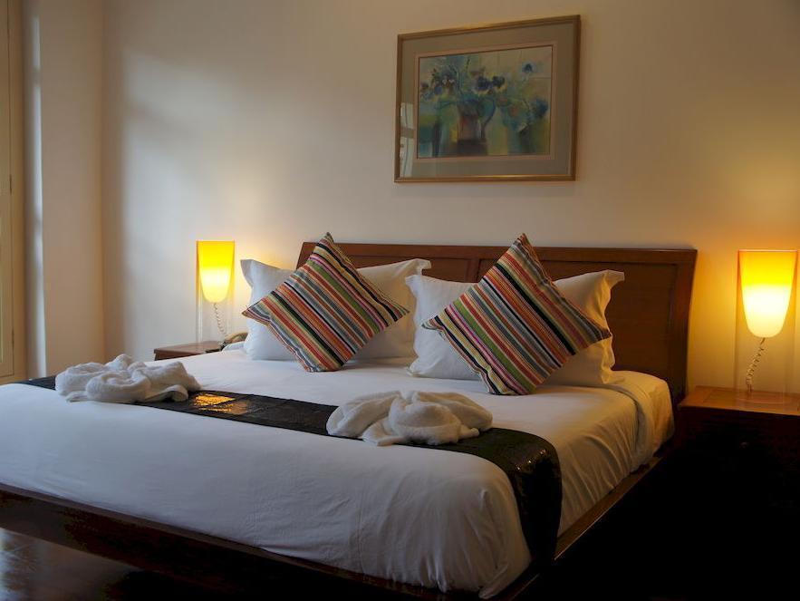 Heeren Palm Suites Malacca Εξωτερικό φωτογραφία