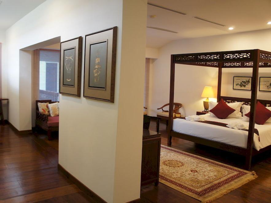 Heeren Palm Suites Malacca Εξωτερικό φωτογραφία