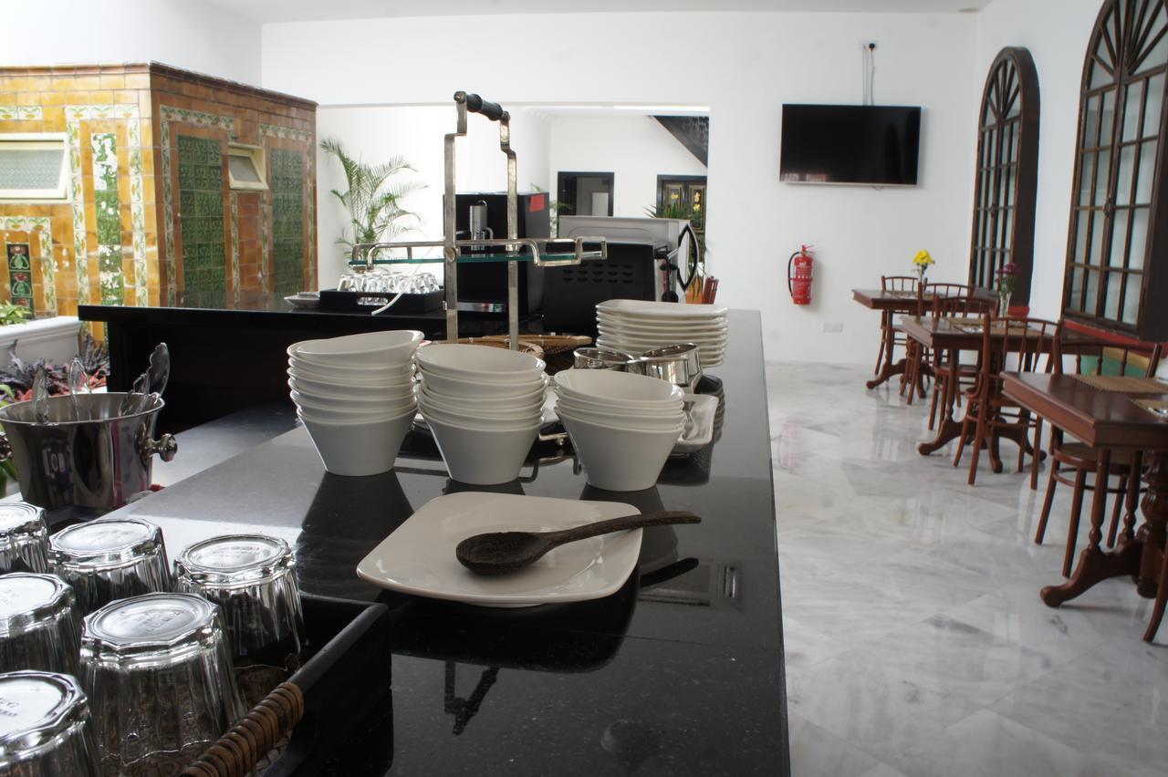 Heeren Palm Suites Malacca Εξωτερικό φωτογραφία