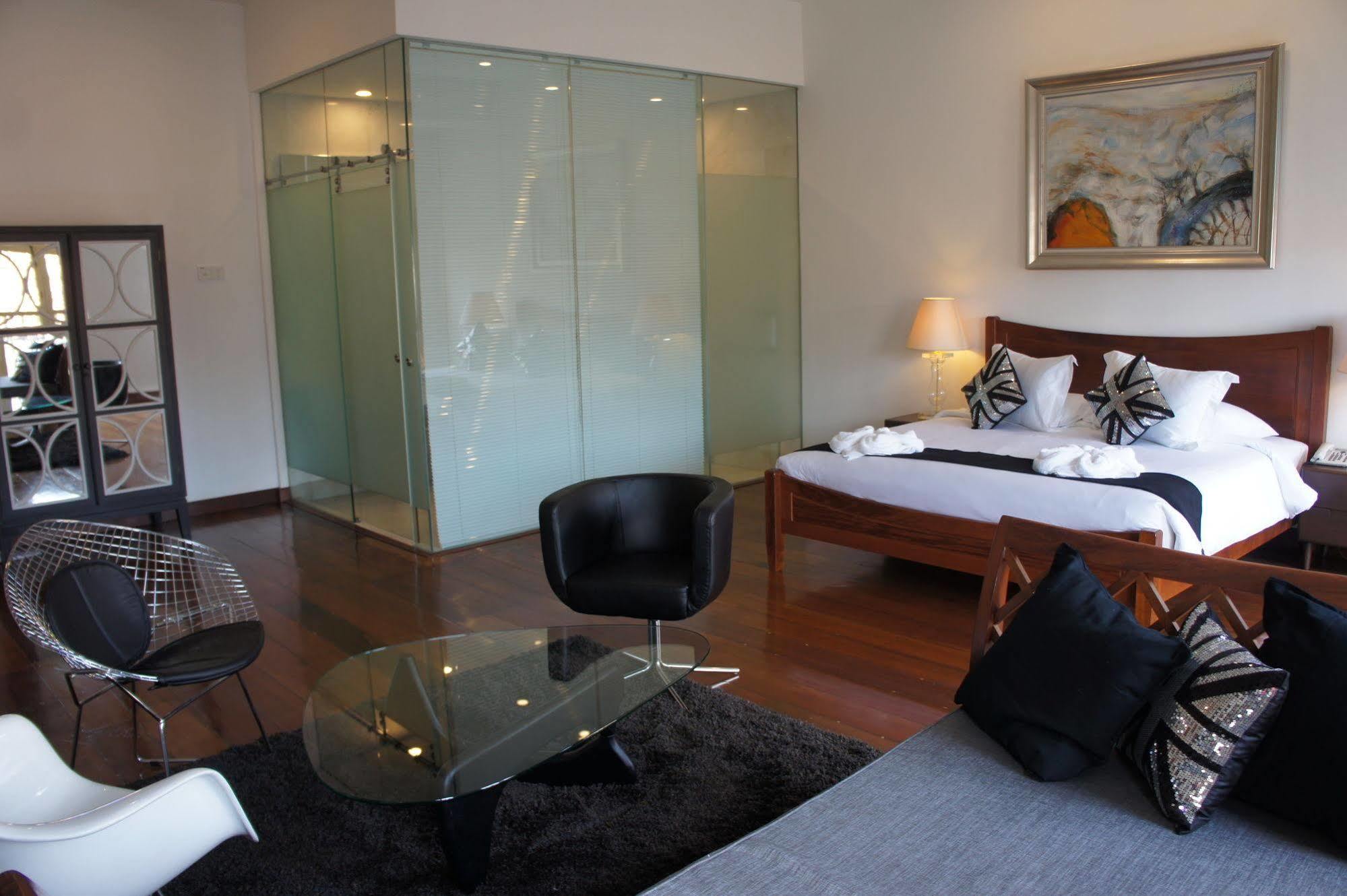 Heeren Palm Suites Malacca Εξωτερικό φωτογραφία