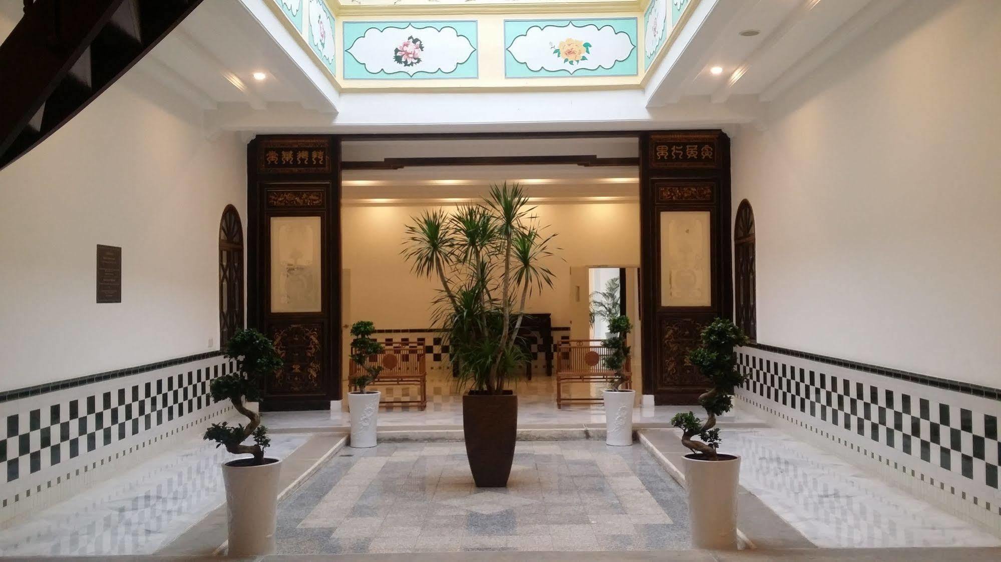 Heeren Palm Suites Malacca Εξωτερικό φωτογραφία